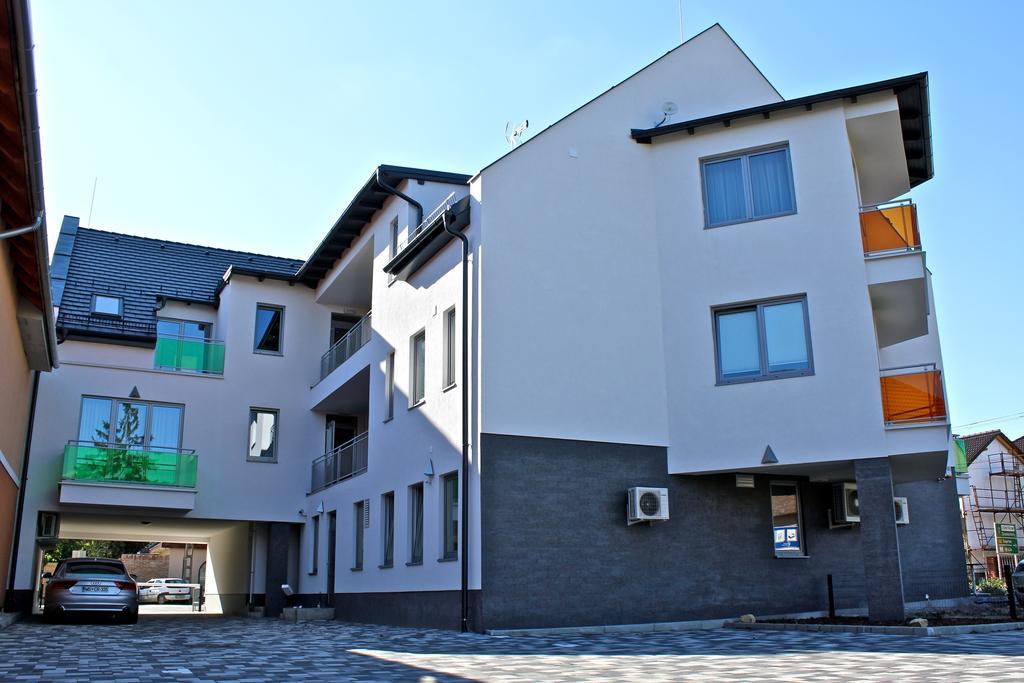 Levendula Apartman Sárvár Extérieur photo